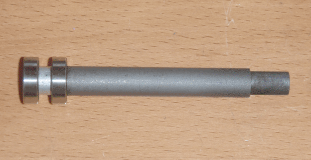 Mandrel shaft with bearings